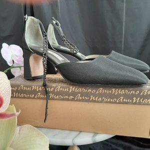 Ann Marino Beaded Bracelet Black Heels